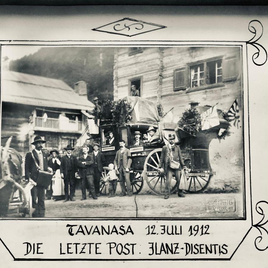 Alte Post Mit Geschichte Und Restaurant Tavanasa Exterior foto